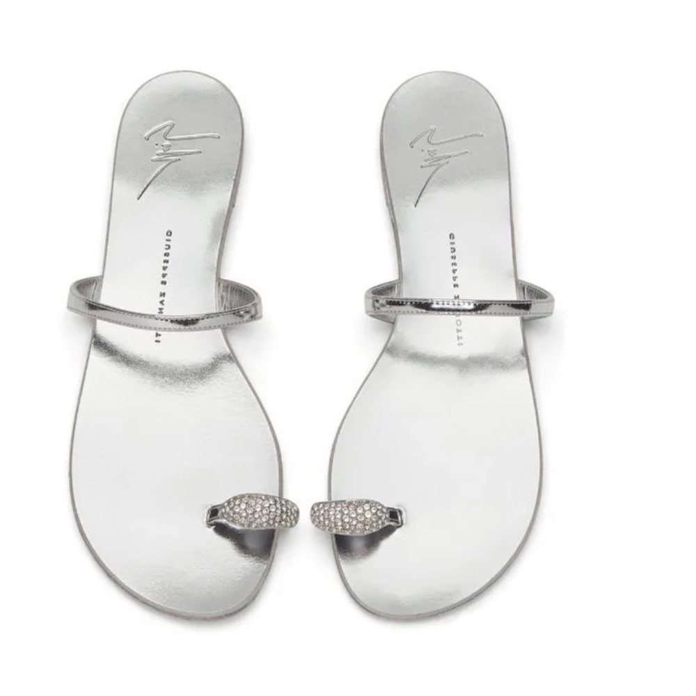 Giuseppe Zantonni Silver Ring Crystal embellished sandals. Size 8.5